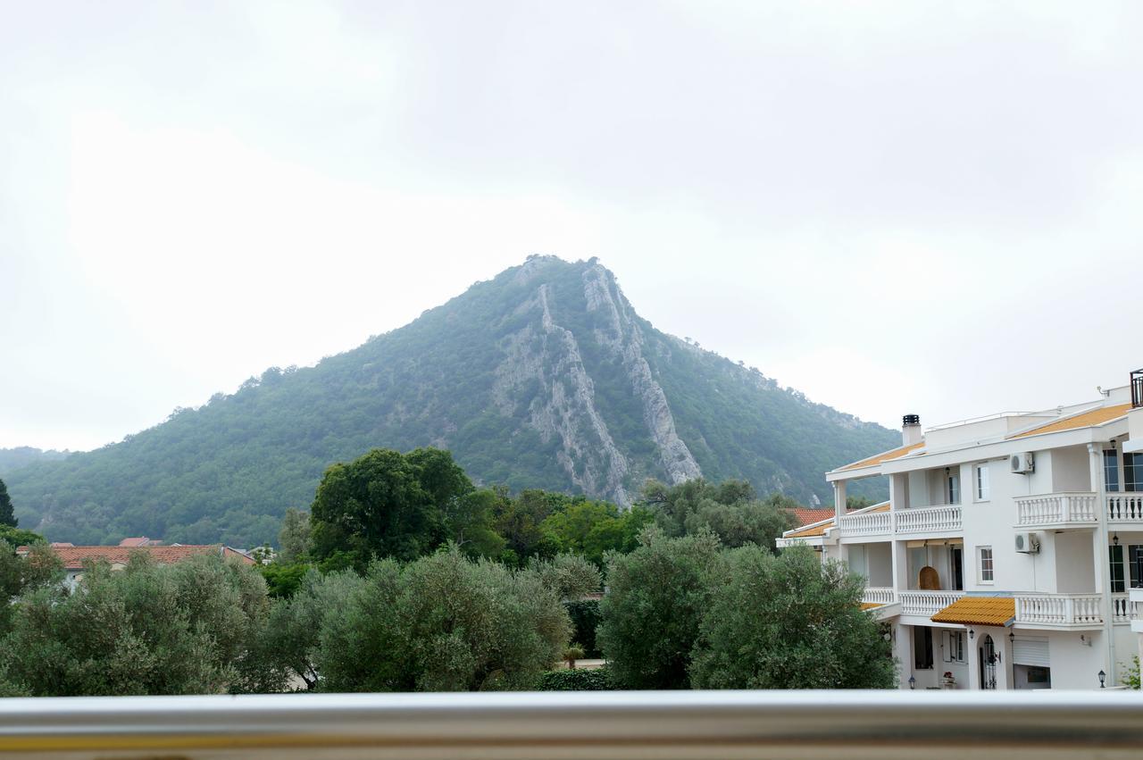 Apart Hotel Forte Roses Montenegro Ko Buljarica Petrovac Eksteriør bilde